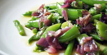 gordon ramsay green beans with chili peanut dressing Roasted Red Onion Vinaigrette with Green Bean Salad