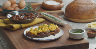 GORDON S SOFT SCRAMBLE BACON JAM TOAST Gordon Ramsay